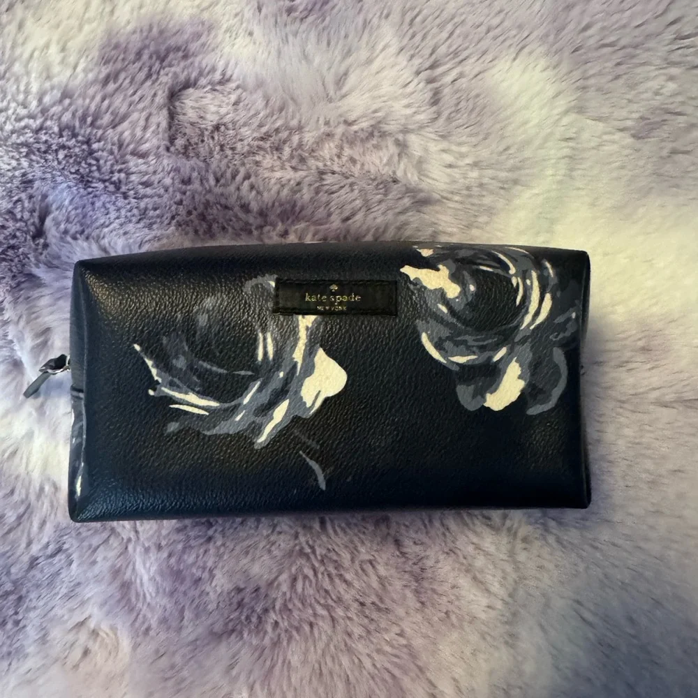 Kate Spade Rose Floral Makeup 💄 Bag
